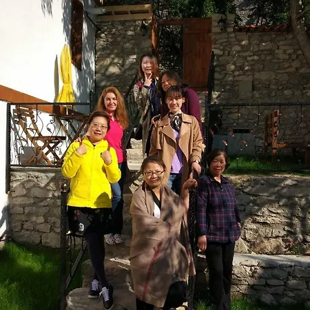 Melek Hanim Konagi 3*